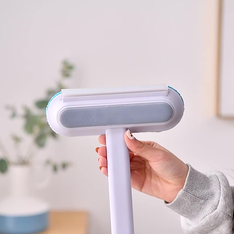 4-in-1 Pet Hair Remover Brush – Furniture, Clothes & Car Seats